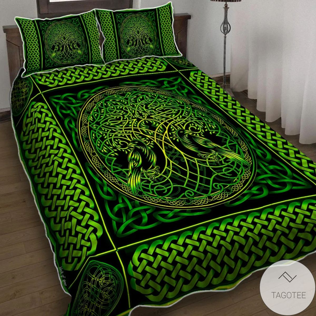Yggdrasil Symbol With Raven Green Quilt Bedding Set